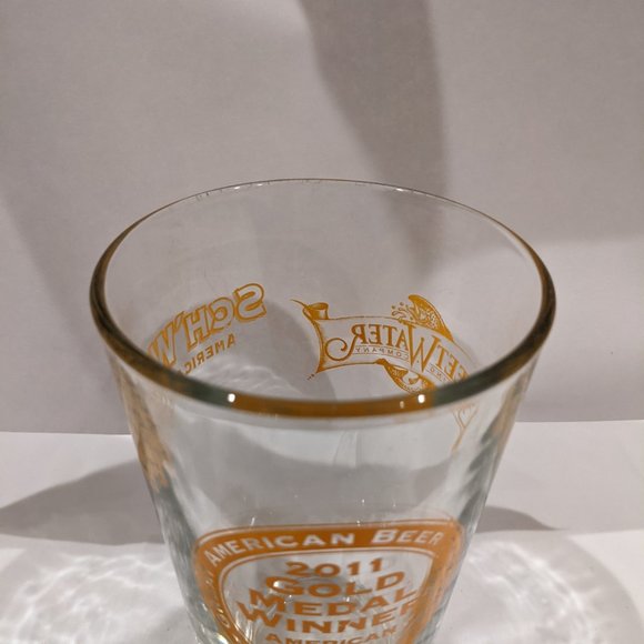 SweetWater Sch'Wheat Pint Glass, Single Pint Glass, Great Condition with no chip - Picture 5 of 6